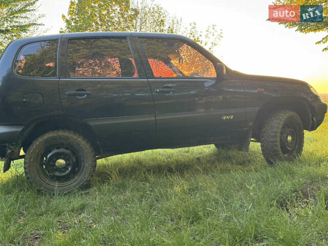 Синій Шевроле Нива, об'ємом двигуна 1.7 л та пробігом 200 тис. км за 3400 $, фото 5 на Automoto.ua