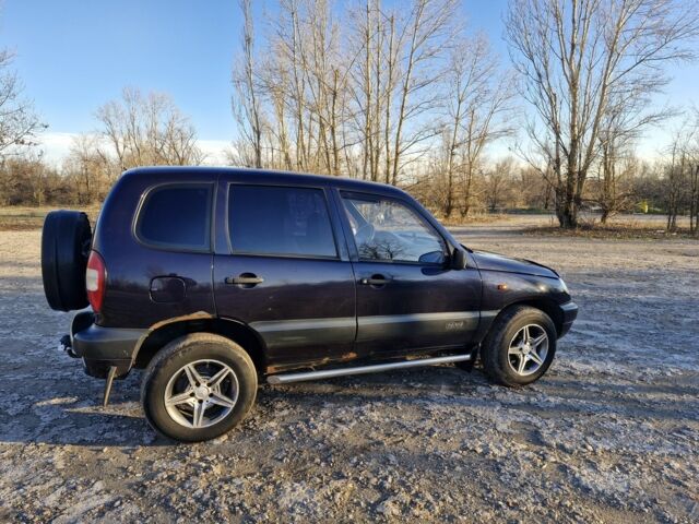 Синій Шевроле Нива, об'ємом двигуна 1.7 л та пробігом 145 тис. км за 3500 $, фото 7 на Automoto.ua