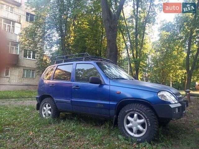 Синій Шевроле Нива, об'ємом двигуна 1.69 л та пробігом 157 тис. км за 3500 $, фото 18 на Automoto.ua