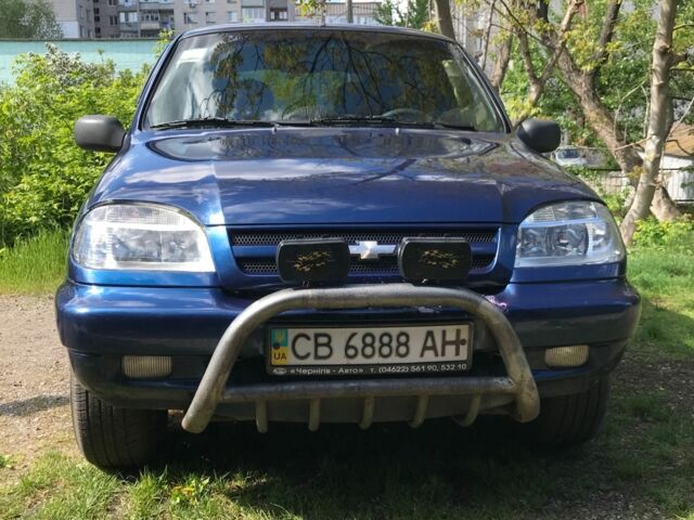 Синий Шевроле Нива, объемом двигателя 1.7 л и пробегом 35 тыс. км за 5000 $, фото 8 на Automoto.ua