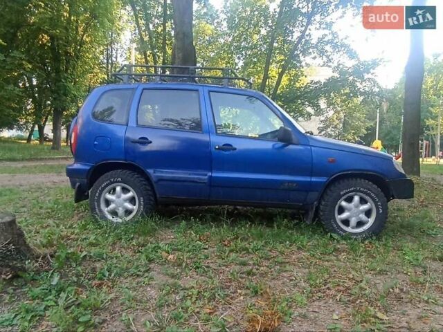 Синій Шевроле Нива, об'ємом двигуна 1.69 л та пробігом 157 тис. км за 3500 $, фото 2 на Automoto.ua