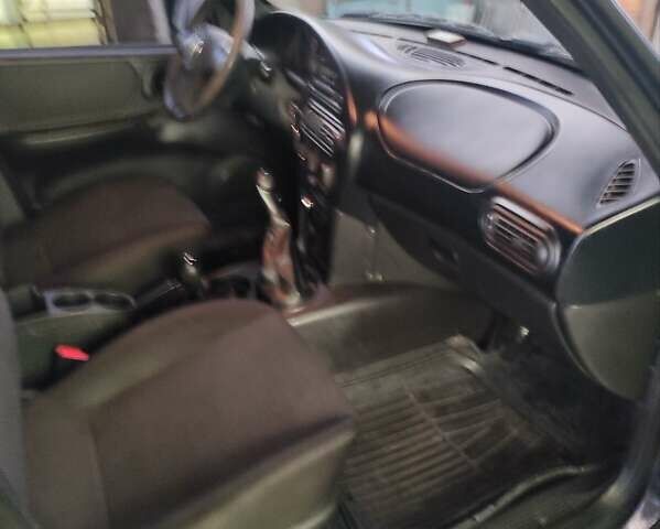 Синий Шевроле Нива, объемом двигателя 1.69 л и пробегом 90 тыс. км за 8800 $, фото 1 на Automoto.ua