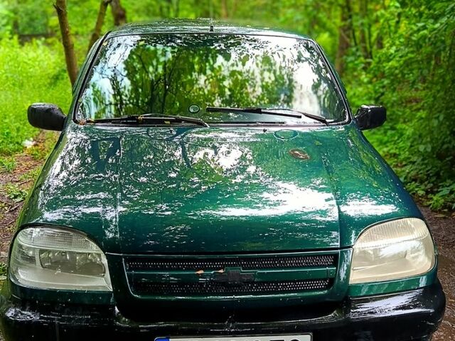 Зелений Шевроле Нива, об'ємом двигуна 1.7 л та пробігом 160 тис. км за 3500 $, фото 1 на Automoto.ua