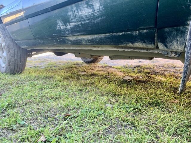 Зелений Шевроле Нива, об'ємом двигуна 1.7 л та пробігом 269 тис. км за 2700 $, фото 6 на Automoto.ua