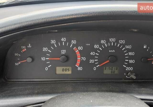 Зеленый Шевроле Нива, объемом двигателя 1.7 л и пробегом 315 тыс. км за 4500 $, фото 3 на Automoto.ua