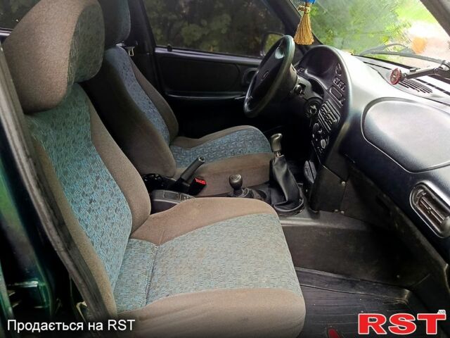 Зелений Шевроле Нива, об'ємом двигуна 1.7 л та пробігом 160 тис. км за 3500 $, фото 3 на Automoto.ua