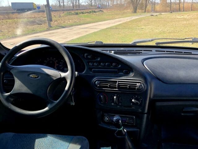 Зелений Шевроле Нива, об'ємом двигуна 1.7 л та пробігом 420 тис. км за 3700 $, фото 7 на Automoto.ua
