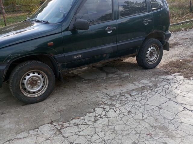 Зелений Шевроле Нива, об'ємом двигуна 0 л та пробігом 1 тис. км за 2000 $, фото 3 на Automoto.ua