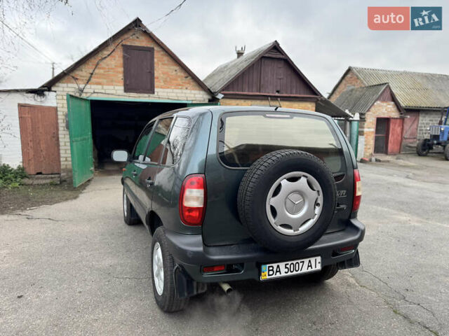 Зелений Шевроле Нива, об'ємом двигуна 1.7 л та пробігом 44 тис. км за 6000 $, фото 6 на Automoto.ua