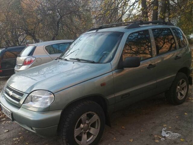 Шевроле Нива 2007 в Хмельнике на Automoto.ua Зеленый Шевроле Нива, объемом двигателя 1.7 л и пробегом 150 тыс. км за 3700 $, фото 3 на Automoto.ua