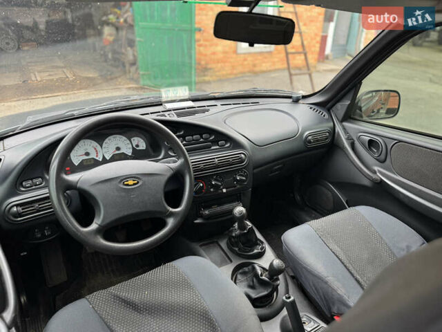 Зелений Шевроле Нива, об'ємом двигуна 1.7 л та пробігом 44 тис. км за 6000 $, фото 8 на Automoto.ua