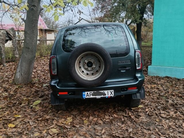 Зелений Шевроле Нива, об'ємом двигуна 1.7 л та пробігом 230 тис. км за 3300 $, фото 1 на Automoto.ua