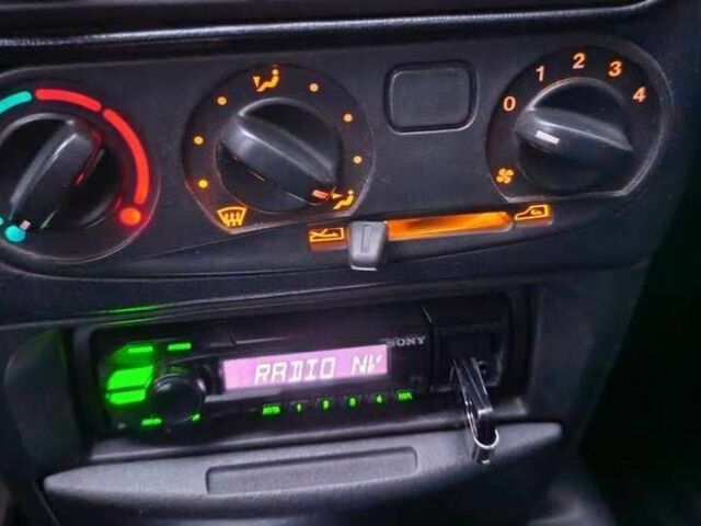 Зеленый Шевроле Нива, объемом двигателя 1.7 л и пробегом 164 тыс. км за 3600 $, фото 8 на Automoto.ua