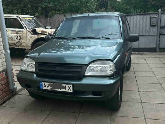 Зелений Шевроле Нива, об'ємом двигуна 1.7 л та пробігом 230 тис. км за 3300 $, фото 5 на Automoto.ua