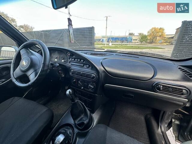 Зеленый Шевроле Нива, объемом двигателя 1.69 л и пробегом 140 тыс. км за 5300 $, фото 9 на Automoto.ua