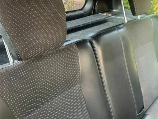 Зеленый Шевроле Нива, объемом двигателя 1.7 л и пробегом 204 тыс. км за 4800 $, фото 5 на Automoto.ua