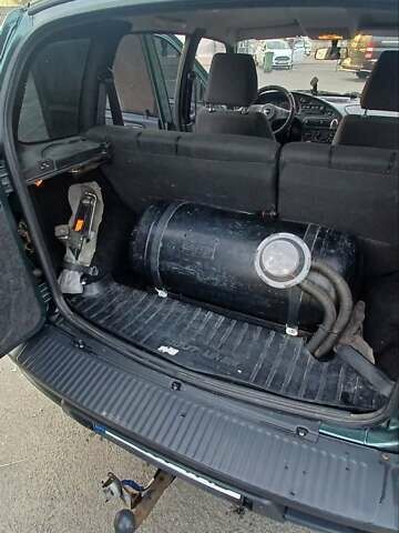 Зеленый Шевроле Нива, объемом двигателя 1.69 л и пробегом 142 тыс. км за 6500 $, фото 5 на Automoto.ua