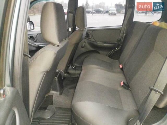 Зеленый Шевроле Нива, объемом двигателя 1.69 л и пробегом 103 тыс. км за 6900 $, фото 6 на Automoto.ua