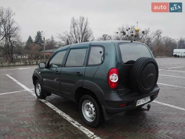 Зеленый Шевроле Нива, объемом двигателя 1.69 л и пробегом 103 тыс. км за 6900 $, фото 7 на Automoto.ua