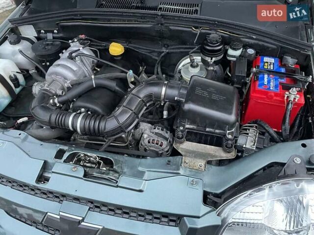 Зеленый Шевроле Нива, объемом двигателя 1.69 л и пробегом 80 тыс. км за 9000 $, фото 24 на Automoto.ua