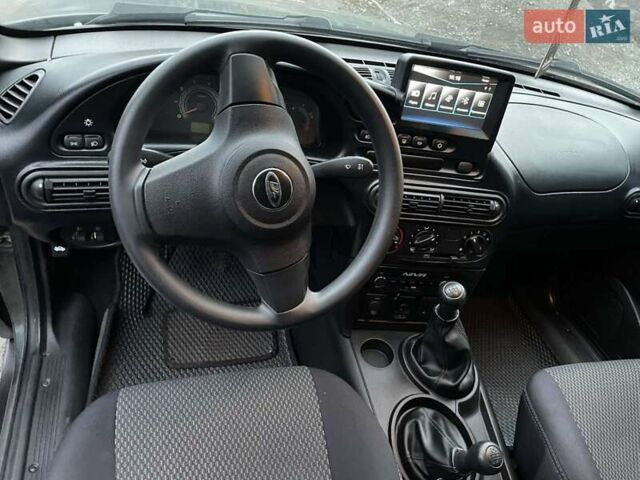 Зеленый Шевроле Нива, объемом двигателя 1.69 л и пробегом 80 тыс. км за 9000 $, фото 18 на Automoto.ua