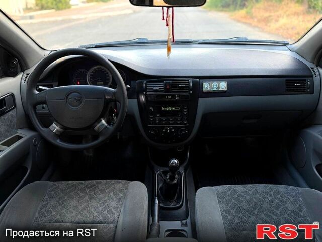 Белый Шевроле Нубира, объемом двигателя 1.8 л и пробегом 290 тыс. км за 2900 $, фото 7 на Automoto.ua