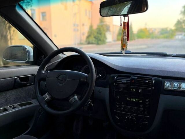 Белый Шевроле Нубира, объемом двигателя 1.8 л и пробегом 290 тыс. км за 2900 $, фото 6 на Automoto.ua