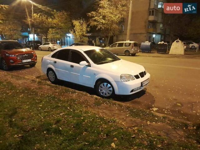 Белый Шевроле Нубира, объемом двигателя 1.8 л и пробегом 289 тыс. км за 3400 $, фото 5 на Automoto.ua