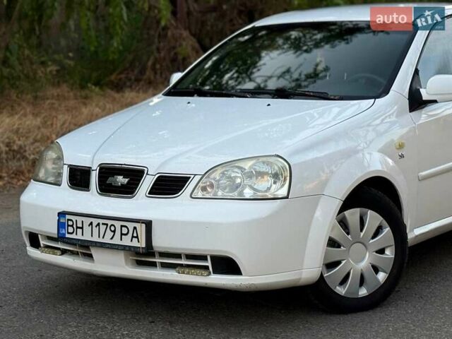 Белый Шевроле Нубира, объемом двигателя 1.8 л и пробегом 250 тыс. км за 3700 $, фото 10 на Automoto.ua