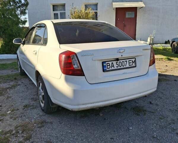 Белый Шевроле Нубира, объемом двигателя 1.99 л и пробегом 230 тыс. км за 4900 $, фото 3 на Automoto.ua