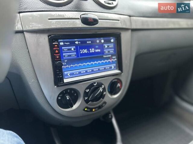 Белый Шевроле Нубира, объемом двигателя 1.6 л и пробегом 275 тыс. км за 3999 $, фото 40 на Automoto.ua