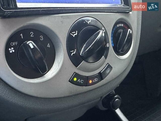 Белый Шевроле Нубира, объемом двигателя 1.6 л и пробегом 275 тыс. км за 3999 $, фото 36 на Automoto.ua