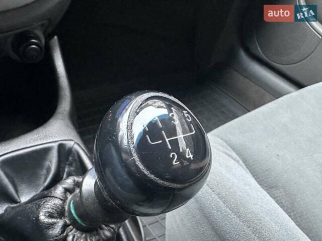 Белый Шевроле Нубира, объемом двигателя 1.6 л и пробегом 275 тыс. км за 3999 $, фото 37 на Automoto.ua