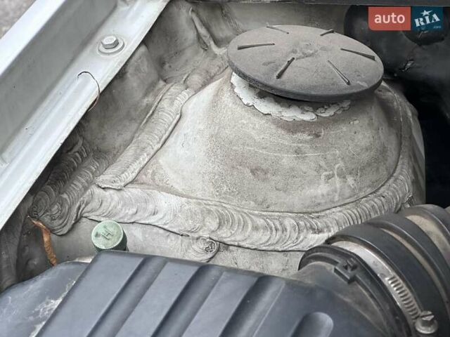 Белый Шевроле Нубира, объемом двигателя 1.6 л и пробегом 275 тыс. км за 3999 $, фото 46 на Automoto.ua