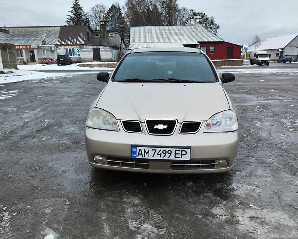 Бежевый Шевроле Нубира, объемом двигателя 1.6 л и пробегом 300 тыс. км за 4100 $, фото 3 на Automoto.ua