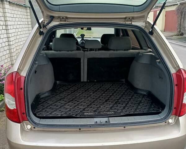 Бежевий Шевроле Нубіра, об'ємом двигуна 1.6 л та пробігом 347 тис. км за 4700 $, фото 13 на Automoto.ua