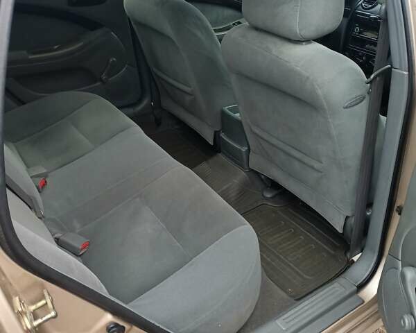 Бежевий Шевроле Нубіра, об'ємом двигуна 1.6 л та пробігом 347 тис. км за 4700 $, фото 12 на Automoto.ua