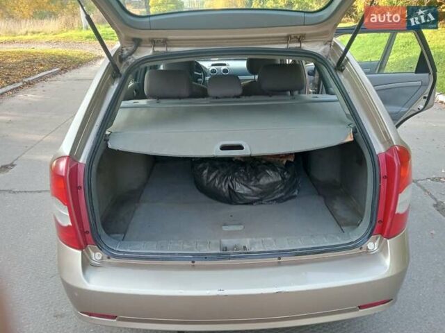 Бежевый Шевроле Нубира, объемом двигателя 1.8 л и пробегом 280 тыс. км за 2950 $, фото 13 на Automoto.ua