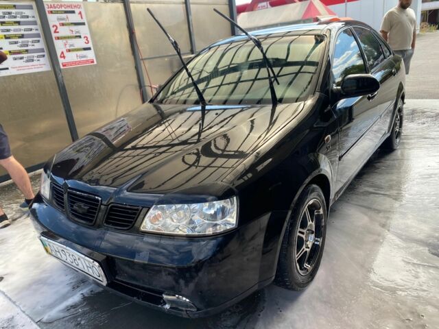Черный Шевроле Нубира, объемом двигателя 1.8 л и пробегом 136 тыс. км за 2300 $, фото 3 на Automoto.ua