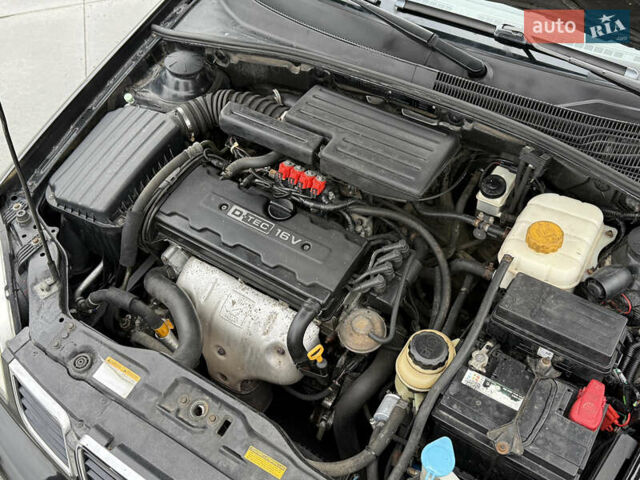 Черный Шевроле Нубира, объемом двигателя 1.8 л и пробегом 171 тыс. км за 4300 $, фото 18 на Automoto.ua