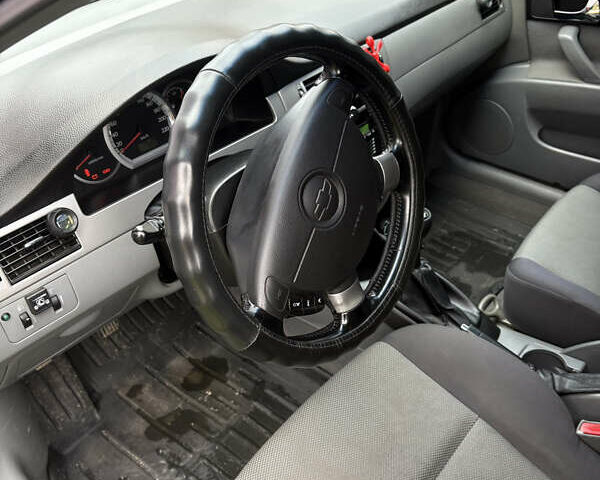 Черный Шевроле Нубира, объемом двигателя 1.8 л и пробегом 221 тыс. км за 4700 $, фото 10 на Automoto.ua