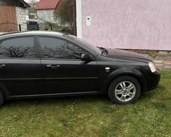 Черный Шевроле Нубира, объемом двигателя 1.8 л и пробегом 221 тыс. км за 4700 $, фото 8 на Automoto.ua