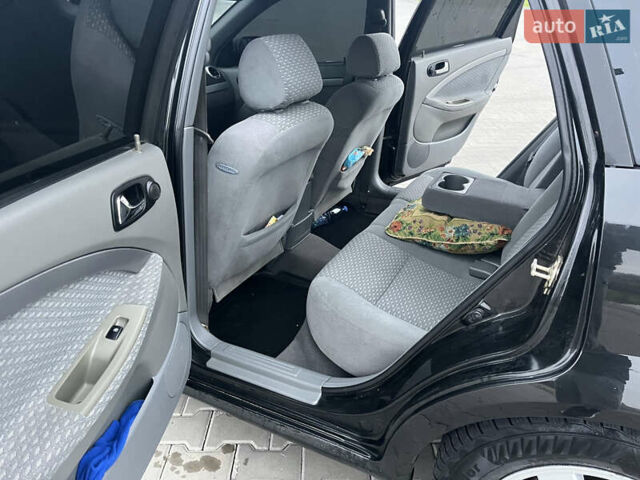 Черный Шевроле Нубира, объемом двигателя 1.8 л и пробегом 228 тыс. км за 4400 $, фото 8 на Automoto.ua