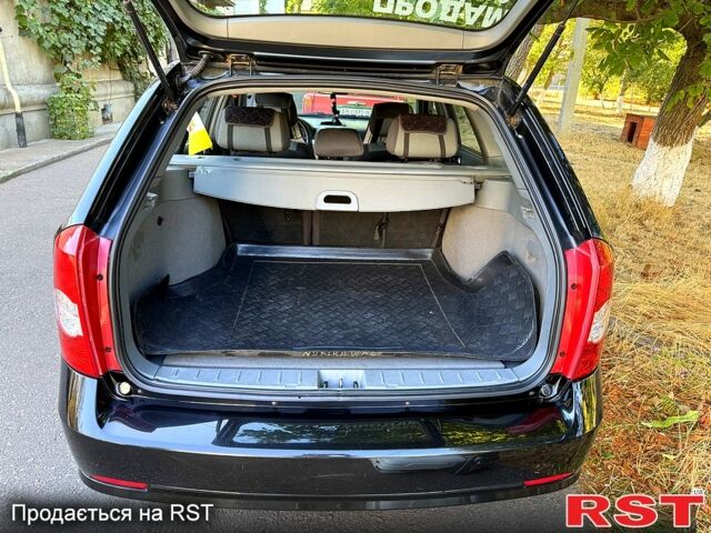 Черный Шевроле Нубира, объемом двигателя 1.8 л и пробегом 169 тыс. км за 4800 $, фото 7 на Automoto.ua