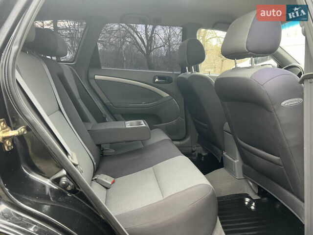 Черный Шевроле Нубира, объемом двигателя 1.8 л и пробегом 185 тыс. км за 4700 $, фото 21 на Automoto.ua