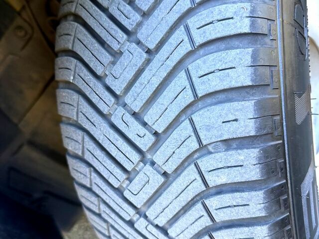 Черный Шевроле Нубира, объемом двигателя 1.8 л и пробегом 169 тыс. км за 4800 $, фото 6 на Automoto.ua