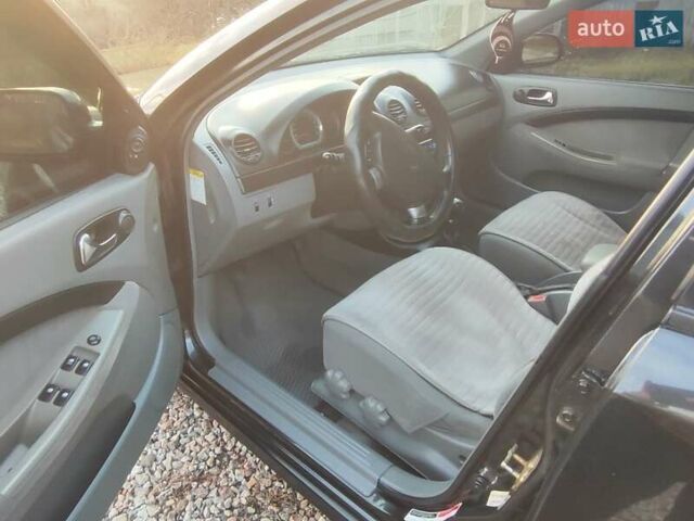 Чорний Шевроле Нубіра, об'ємом двигуна 1.6 л та пробігом 440 тис. км за 4100 $, фото 7 на Automoto.ua