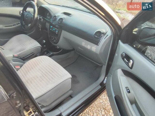 Чорний Шевроле Нубіра, об'ємом двигуна 1.6 л та пробігом 440 тис. км за 4100 $, фото 16 на Automoto.ua