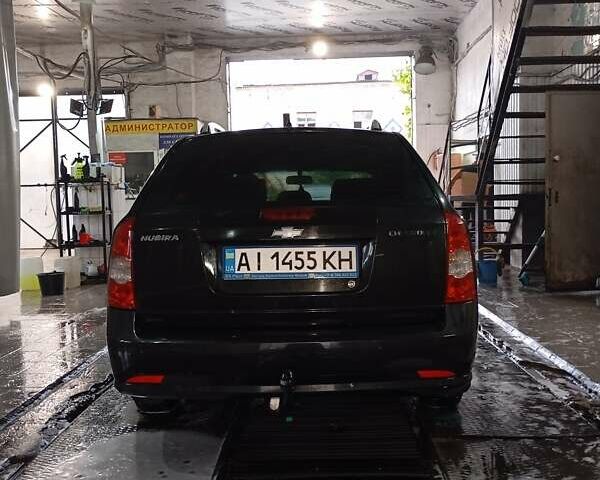 Черный Шевроле Нубира, объемом двигателя 1.6 л и пробегом 300 тыс. км за 4200 $, фото 3 на Automoto.ua