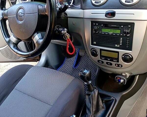 Черный Шевроле Нубира, объемом двигателя 1.8 л и пробегом 200 тыс. км за 5300 $, фото 8 на Automoto.ua